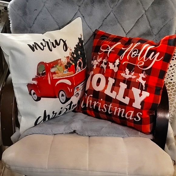 NWT SET OF 4 Christmas Decorations Pillow Covers 18x18 - Picture 5 of 12